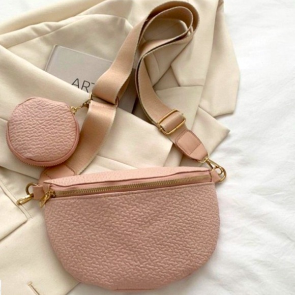 💝Boutique 💗Crossbody/Sling Bag w/Coin Purse👛 - Picture 2 of 3